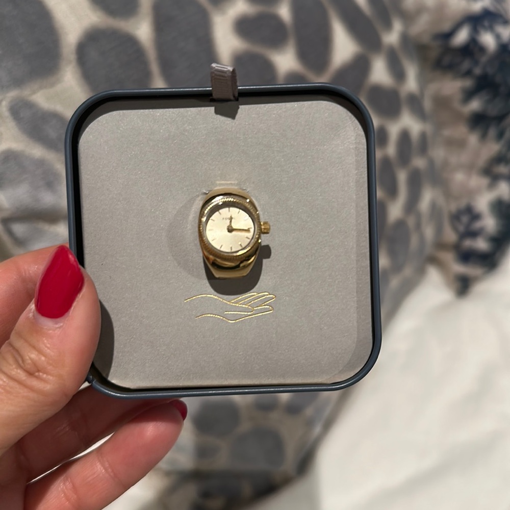 Fossil Gold Watch Ring NWT never used has plastic wrapping